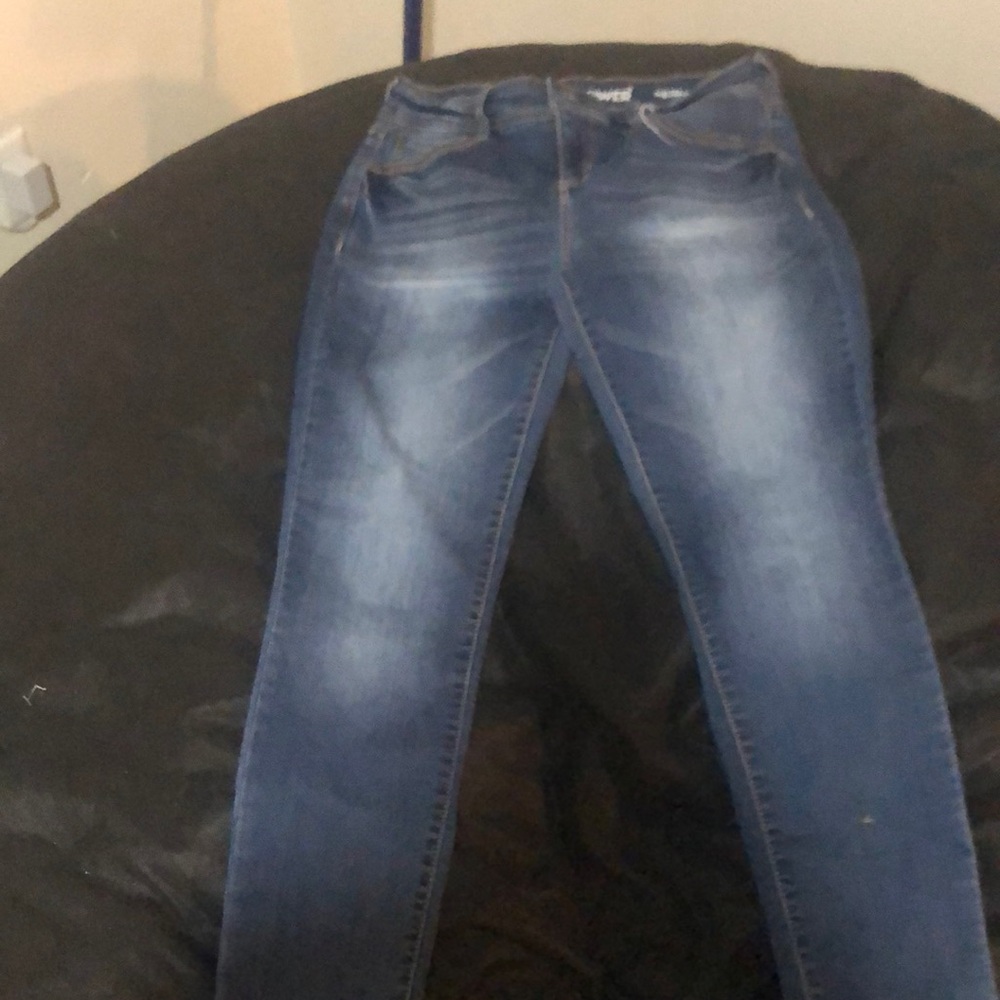Juniors skinny jeans